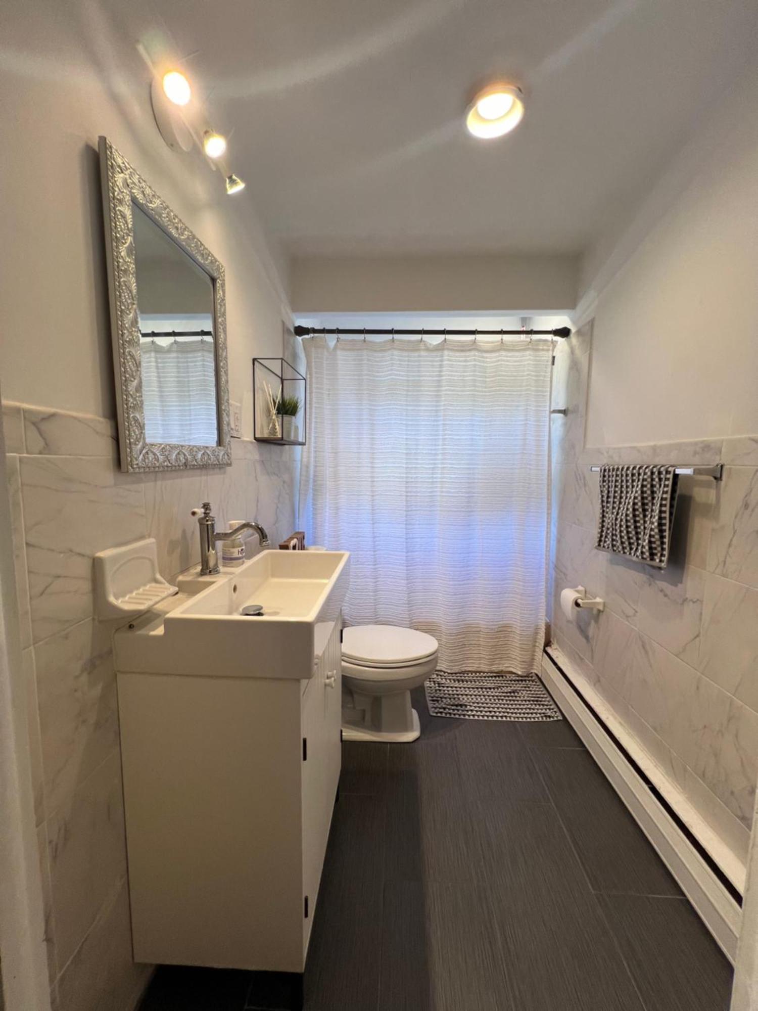 Séjour chez l'habitant Peaceful 1br Easy Commute, Urban Suburban Mix Feel In Boston